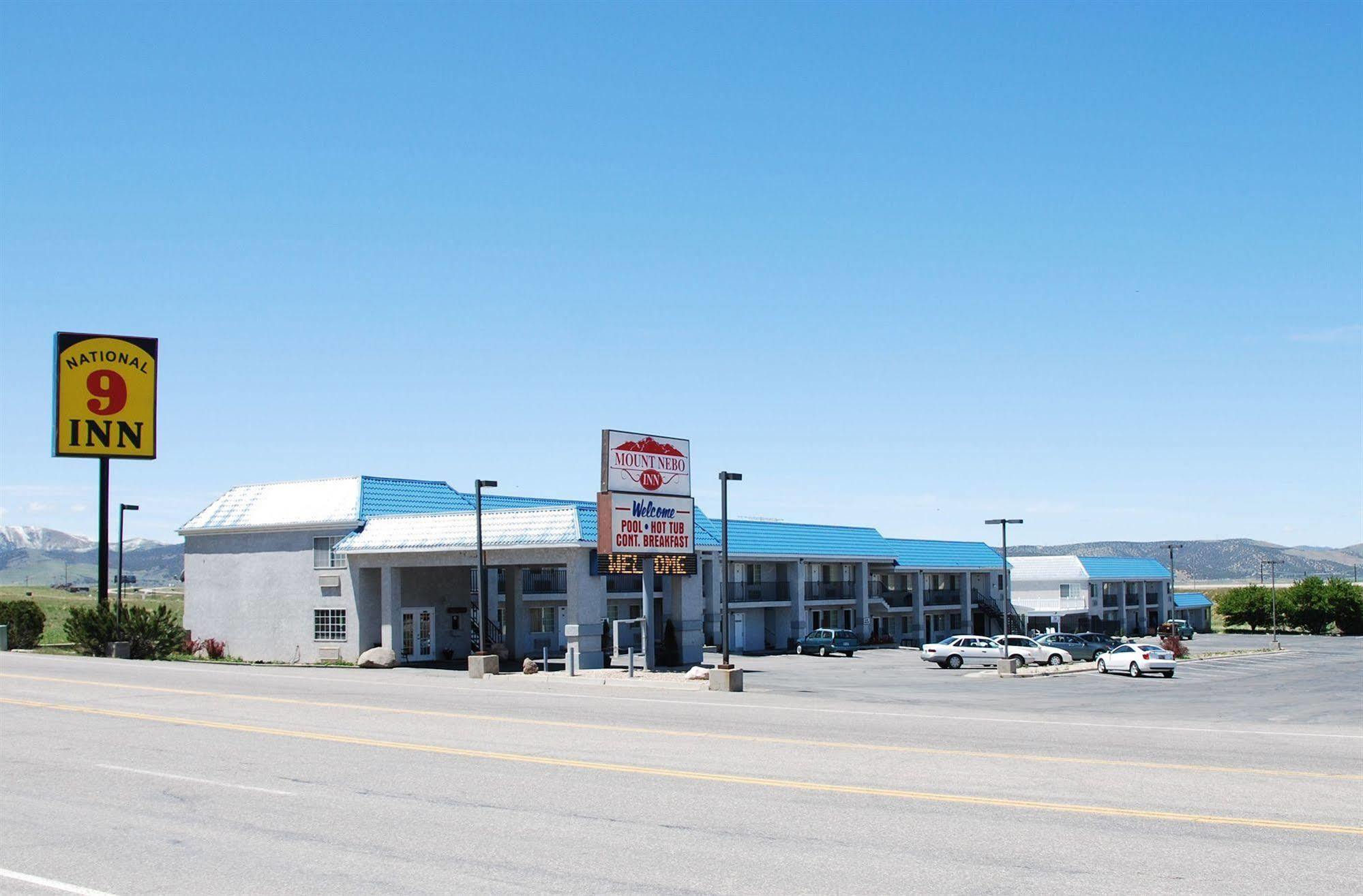 National 9 Mount Nebo Motel Nephi Bagian luar foto